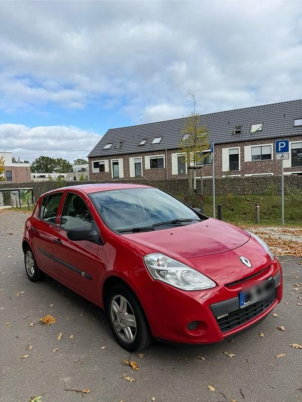 Gebraucht Renault Clio IV 75 PS (55 kW) 2012 Rot Kleinwagen