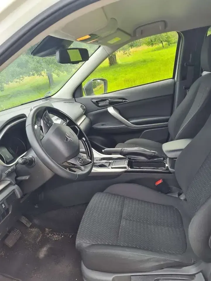 Używany Mitsubishi Eclipse Cross Spirit 163 KM (119 kW) 2021 SUV