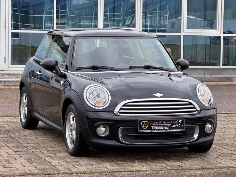 Schwarz Gebraucht 2010 Mini ONE Kleinwagen | 3.299 € (Fairer Preis) - Bild 1/4