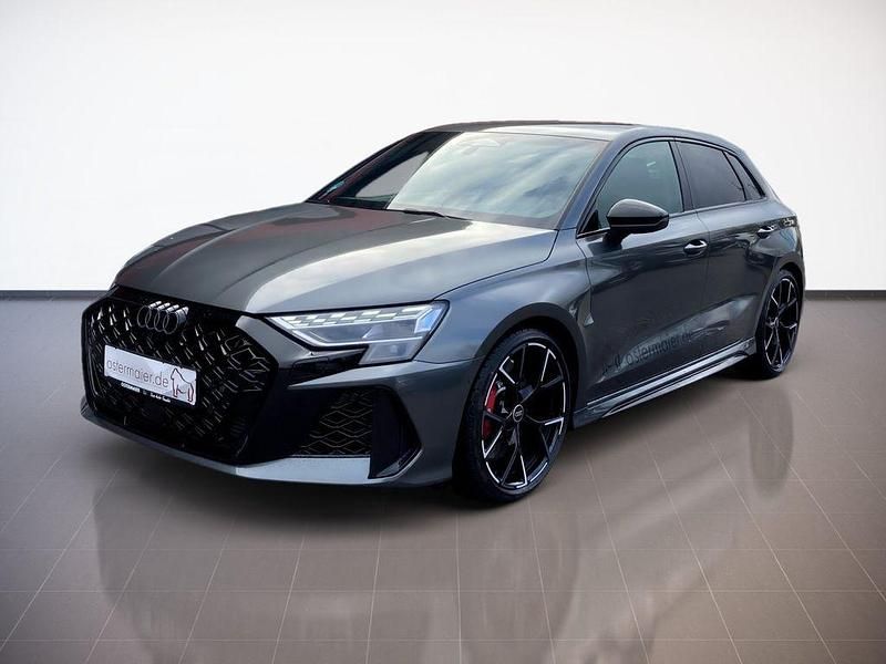 Gebraucht Audi RS3 Ambiente 400 PS (294 kW) 2025 Daytonagrau perleffekt Limousine