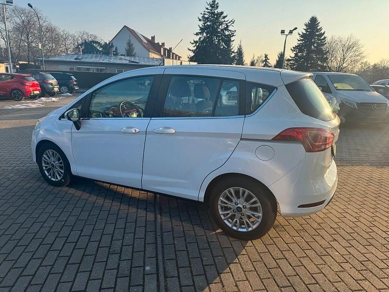 Gebraucht Ford B-MAX Titanium 105 PS (77 kW) 2016 Weiß Van / Kleinbus