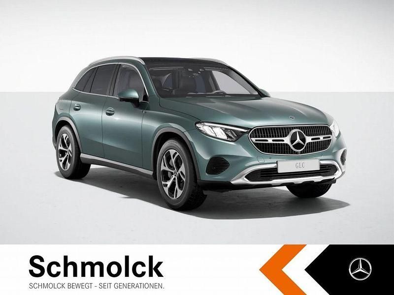 Gebraucht Mercedes GLC300e 204 PS (150 kW) 2024 Silber SUV