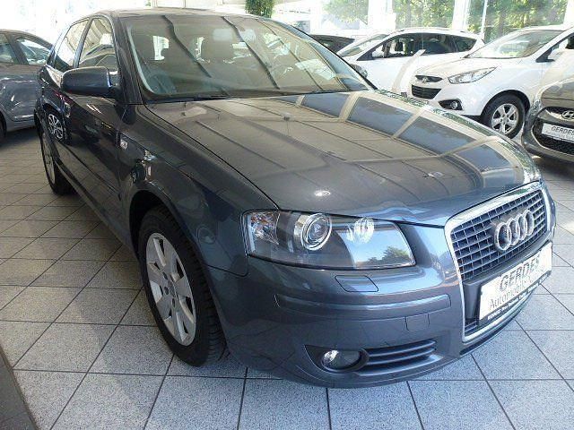 Gebraucht Audi A3 Ambiente 140 PS (102 kW) 2006 Grau metallic Kleinwagen