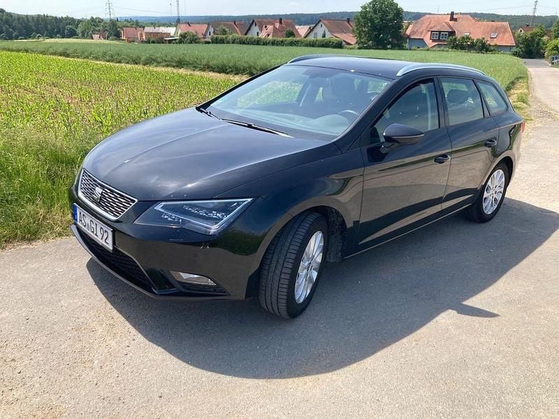 Schwarz Gebraucht 2016 Seat Leon ST Style Kombi | 11.400 € (Guter Preis) - Bild 1/4