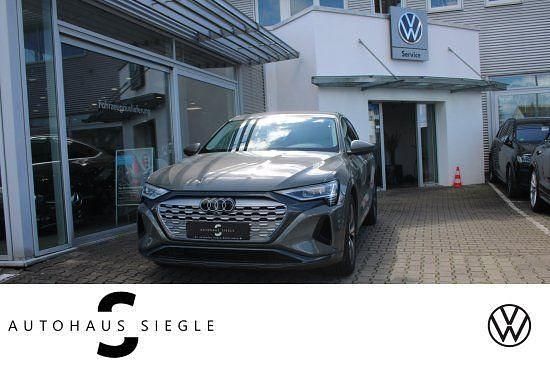 Chronosgrau (metallic) Gebraucht 2023 Audi Q8 e-tron Ambiente SUV | 45.888 € (Superpreis) - Bild 1/4