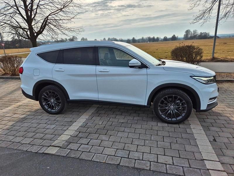 Weiß Gebraucht 2023 DFSK Fengon SUV | 24.500 € (Guter Preis) - Bild 1/4
