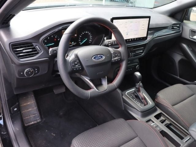 Gebraucht Ford Focus ST-Line 155 PS (114 kW) 2023 Schwarz SUV