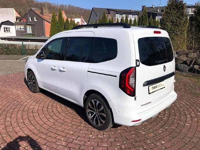 Gebraucht Renault Kangoo Techno 131 PS (96 kW) 2023 Weiß Van / Kleinbus