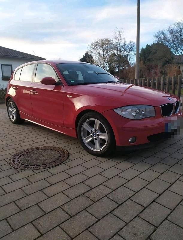 Gebraucht BMW 118 122 PS (89 kW) 2006 Rot Kleinwagen