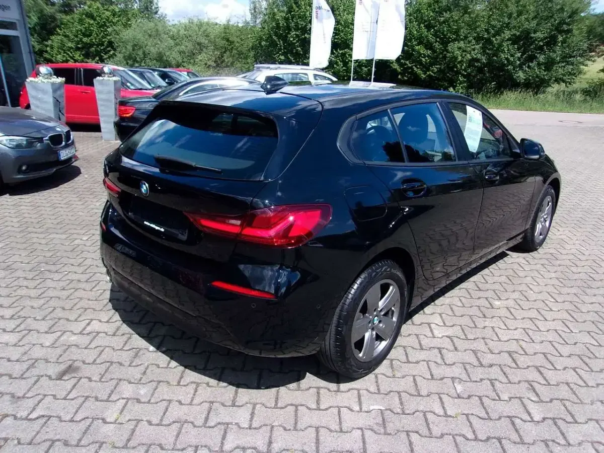 Gebraucht BMW 116 109 PS (80 kW) 2023 Schwarz 2 Kleinwagen