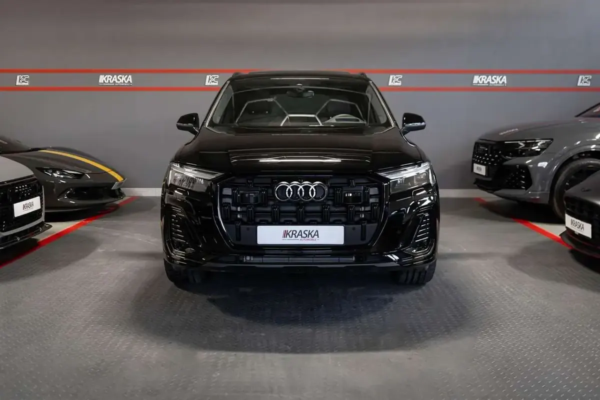 Neu Audi Q7 S-Line 286 PS (210 kW) 2026 Mythosschwarz metallic SUV