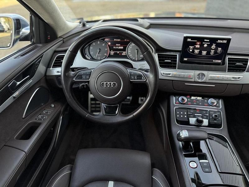 Gebraucht Audi S8 Sport 519 PS (381 kW) 2015 Blau Limousine