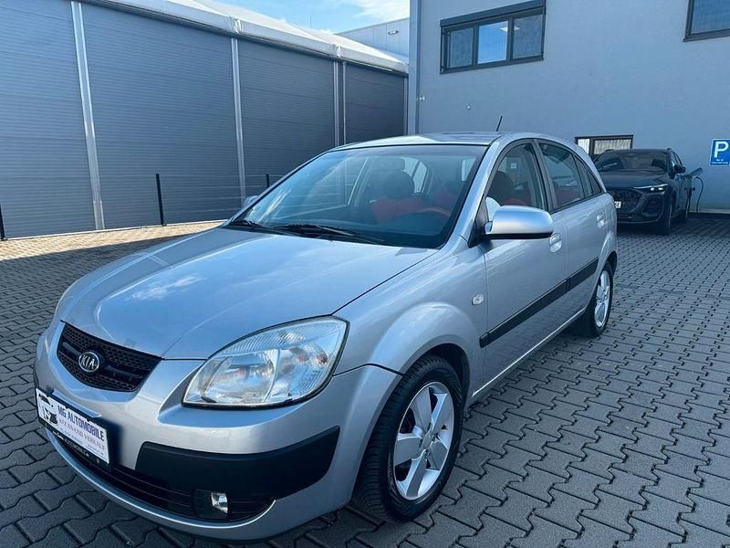 Gebraucht Kia Rio EX 111 PS (81 kW) 2008 Silber Limousine