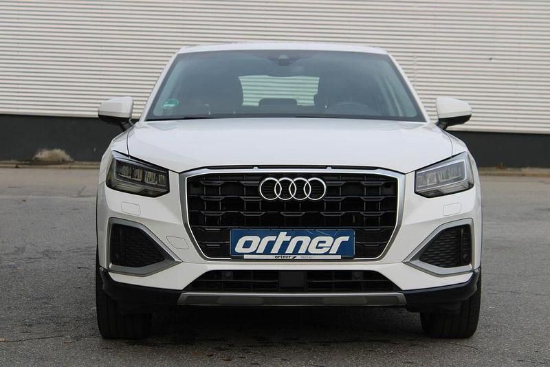 Weiß Gebraucht 2022 Audi Q2 Advanced Plus SUV | 14.900 € - Bild 1/4
