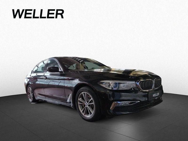 Gebraucht BMW 530 Luxury Line 265 PS (194 kW) 2018 Black sapphire (schwarz) Limousine