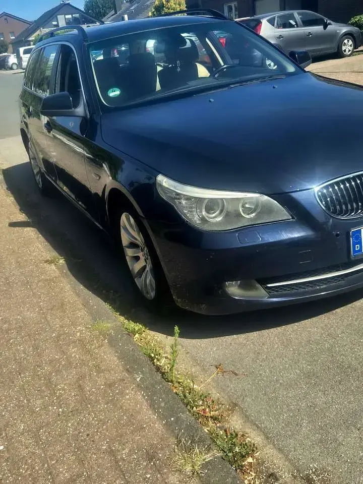 Gebraucht BMW 520 Sport Line 177 PS (130 kW) 2009 Kombi