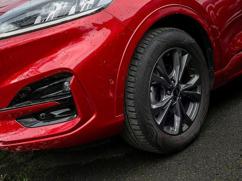 Gebraucht Ford Kuga ST-Line 150 PS (110 kW) 2021 Rot SUV