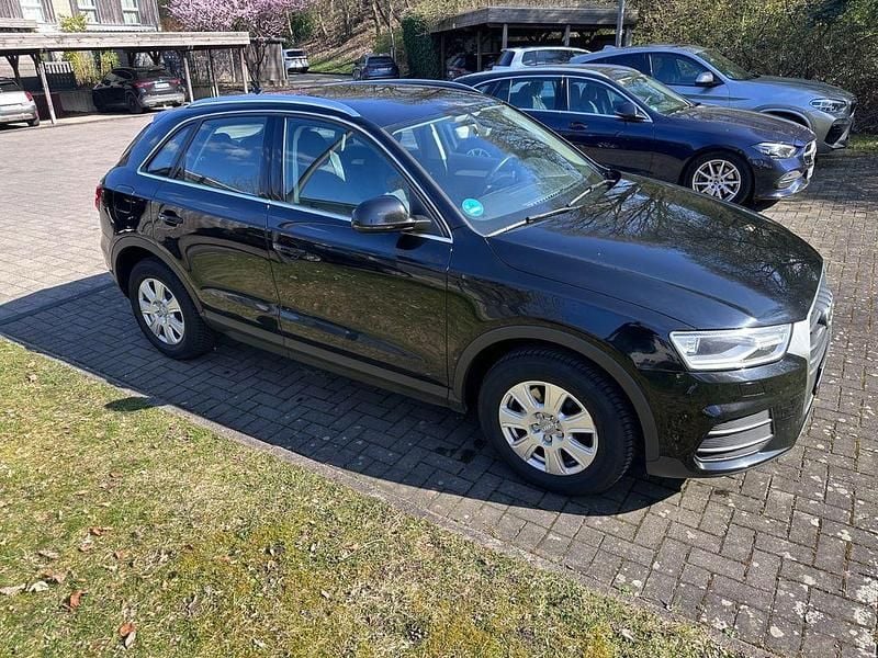 Gebraucht Audi Q3 120 PS (88 kW) 2016 Schwarz SUV