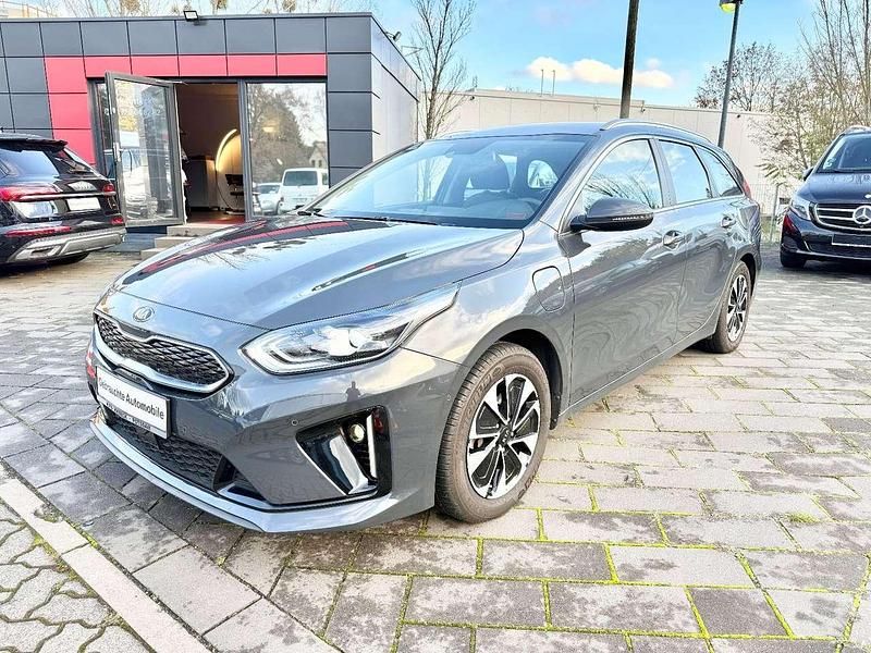 Dark penta Gebraucht 2020 Kia Ceed Sportswagon Kombi | 18.795 € (Guter Preis) - Bild 1/4