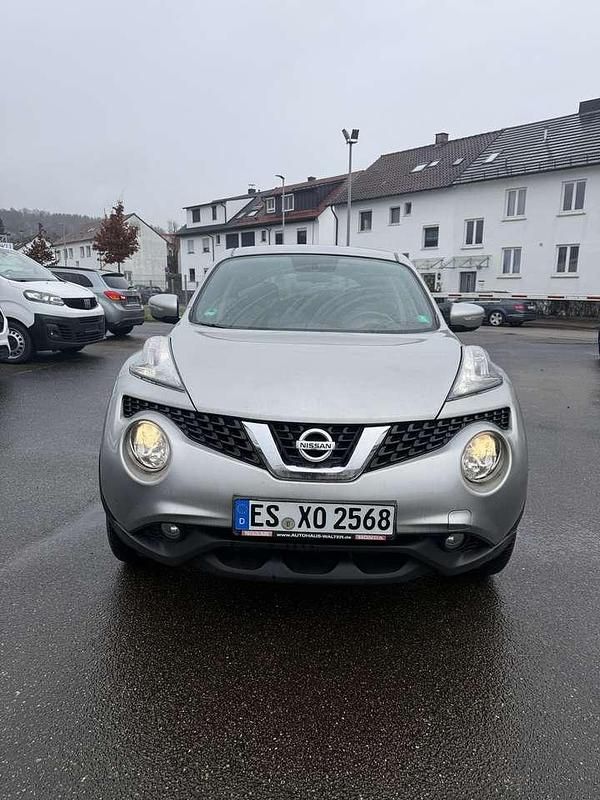 Gebraucht Nissan Juke Acenta 116 PS (85 kW) 2015 Silber SUV