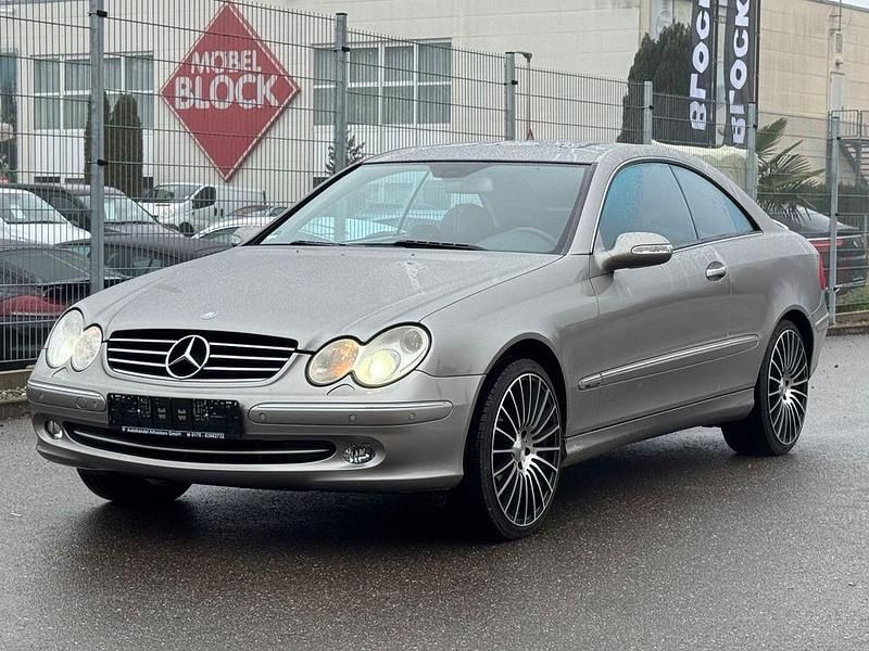 Gebraucht Mercedes CLK320 Avantgarde 218 PS (160 kW) 2005 Silber Coupé