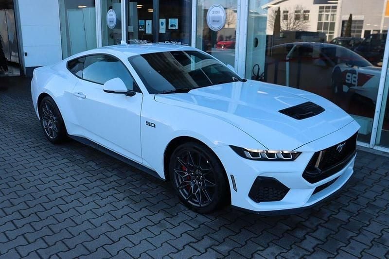Neu Ford Mustang GT Fastback 446 PS (328 kW) 2026 Oxford white Coupé