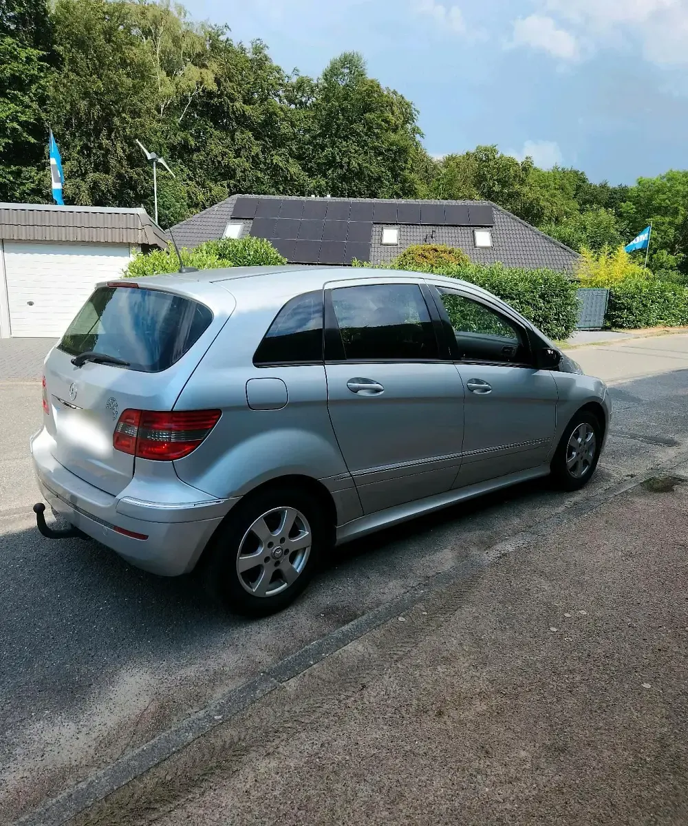 Gebraucht Mercedes B150 2007 Silber Van / Kleinbus