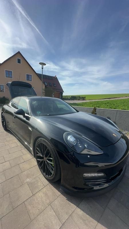 Schwarz Gebraucht 2012 Porsche Panamera 4S Limousine | 22.999 € - Bild 1/4