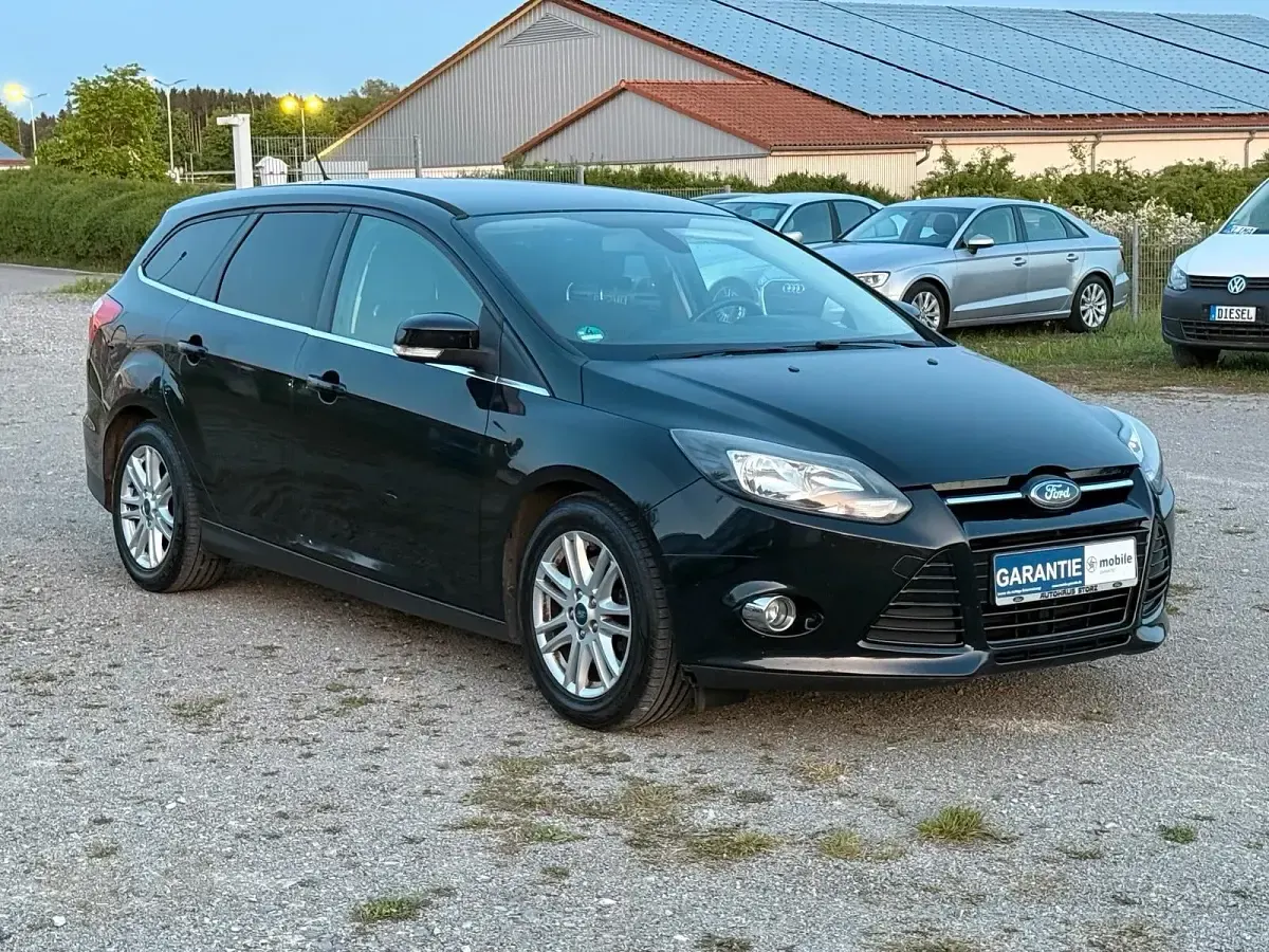 Używany Ford Focus Titanium 140 KM (102 kW) 2013 Czarny Kombi