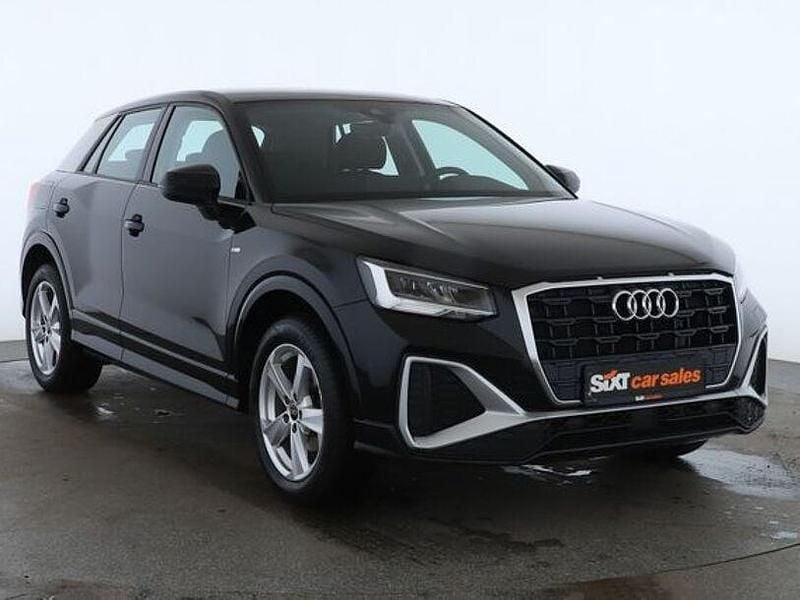 Gebraucht Audi Q2 S-Line 116 PS (85 kW) 2023 Schwarz SUV