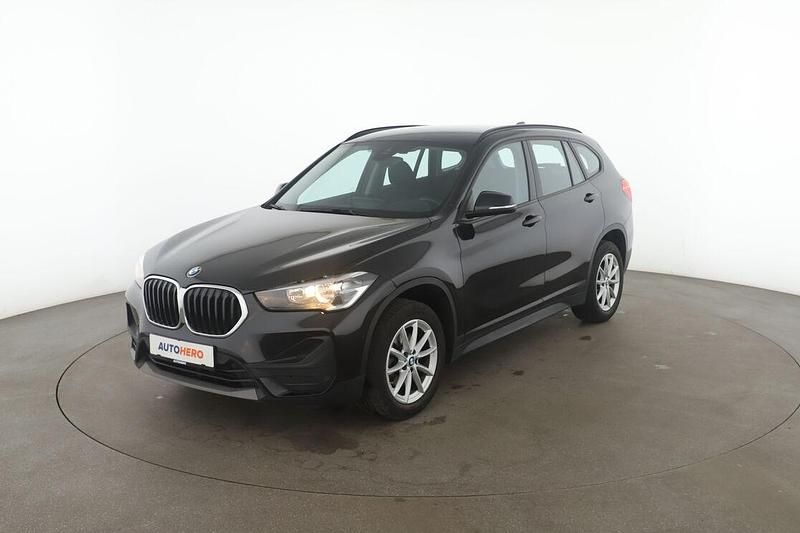 Schwarz Gebraucht 2019 BMW X1 Advantage SUV | 20.340 € (Etwas zu teuer) - Bild 1/3