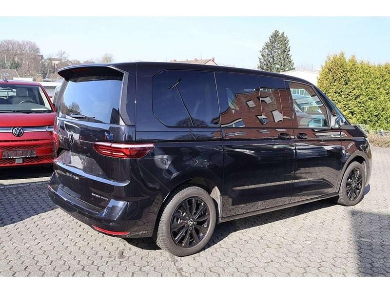 Gebraucht VW Multivan Life 245 PS (180 kW) 2025 Schwarz Van
