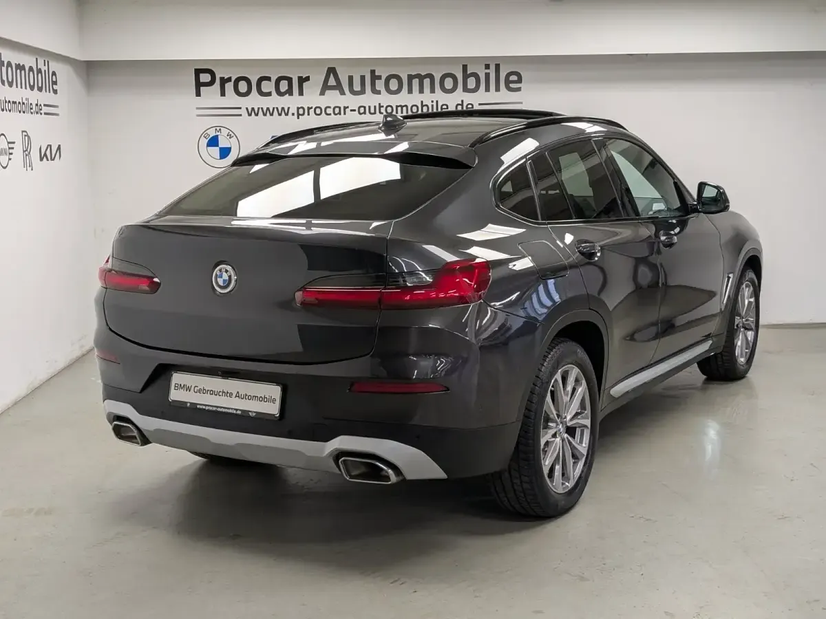 Gebraucht BMW X4 Performance 190 PS (139 kW) 2021 Grau SUV