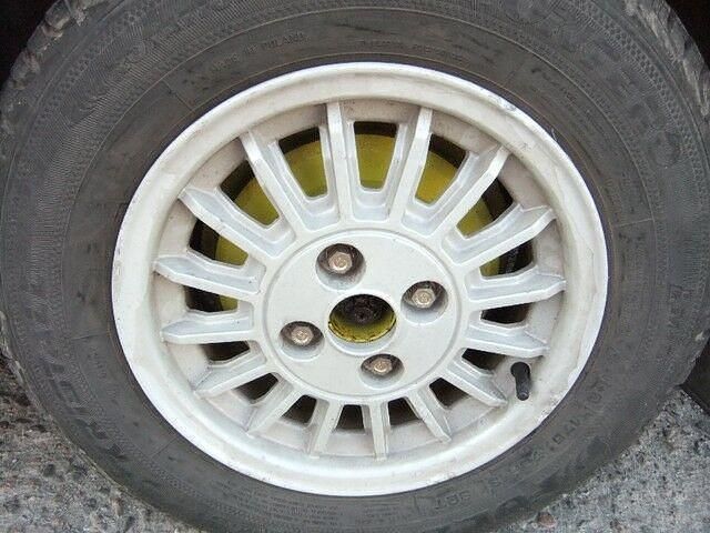 Second-hand Skoda 105 46 CP (33 kW) 1981 Galben Berlinǎ