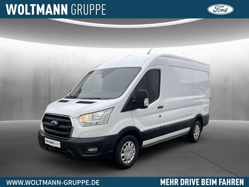 Gebraucht Ford Transit Trend 131 PS (96 kW) 2022 Frostweiß Van / Kleinbus