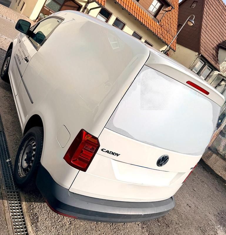 Gebraucht VW Caddy 102 PS (75 kW) 2018 Weiß Van / Kleinbus