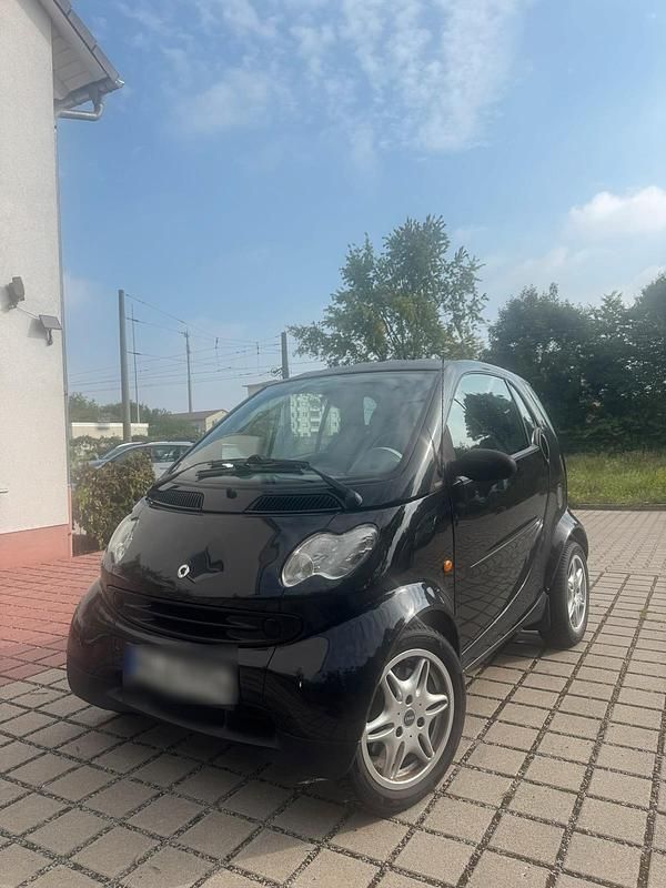 Schwarz Gebraucht 2003 Smart ForTwo Coupé Passion Coupé | 1.999 € (Fairer Preis) - Bild 1/4