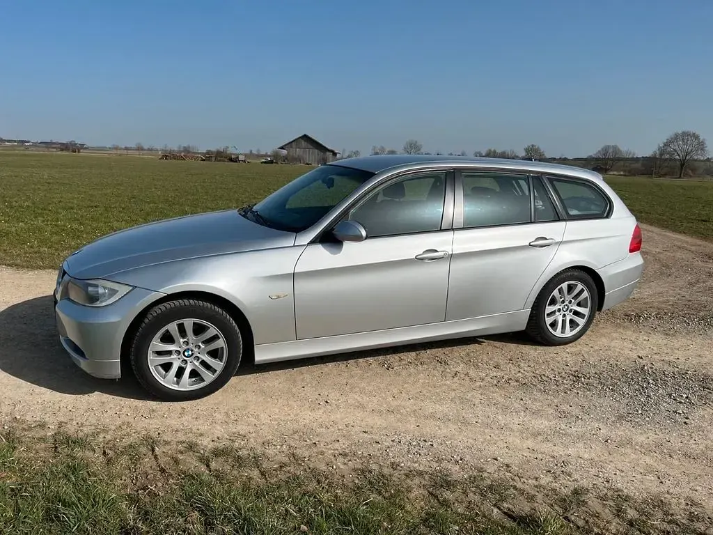 Gebraucht BMW 320 Performance 143 PS (105 kW) 2008 Silber Kombi