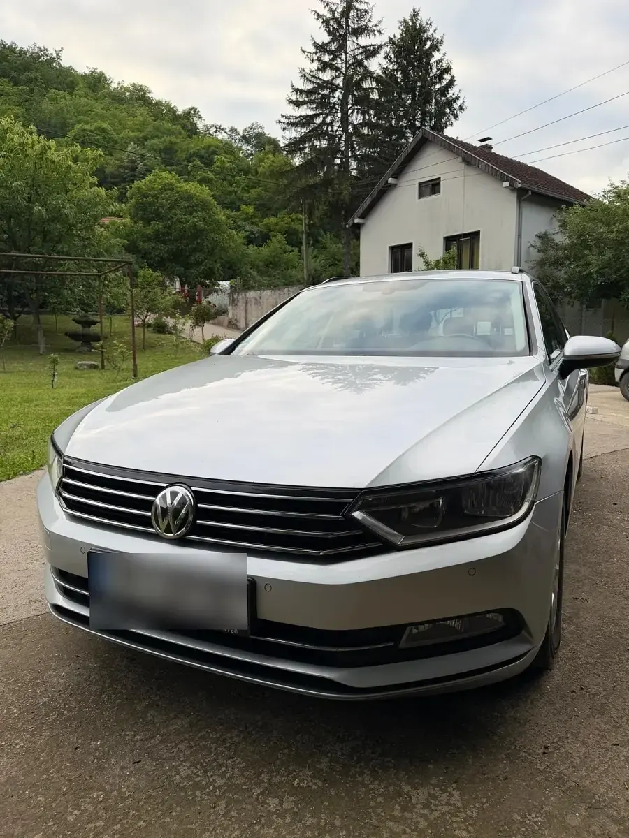 Gebraucht VW Passat 150 PS (110 kW) 2016 Grau Kombi