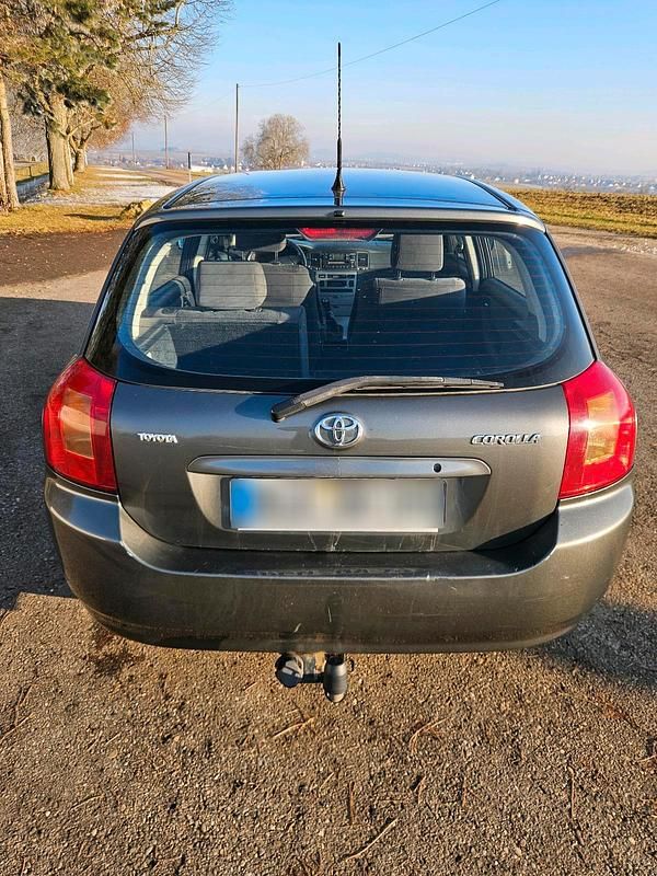 Gebraucht Toyota Corolla 110 PS (80 kW) 2003 Grau Kombi