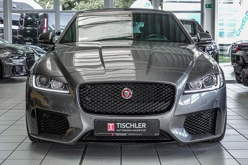 Gebraucht Jaguar XF S 381 PS (280 kW) 2017 Grau Limousine