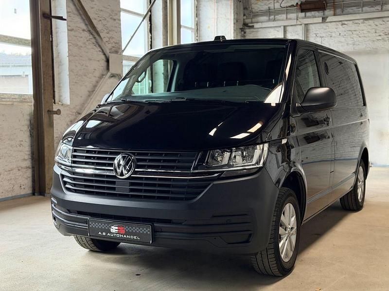 Schwarz Gebraucht 2020 VW T6.1 Van | 22.490 € - Bild 1/4