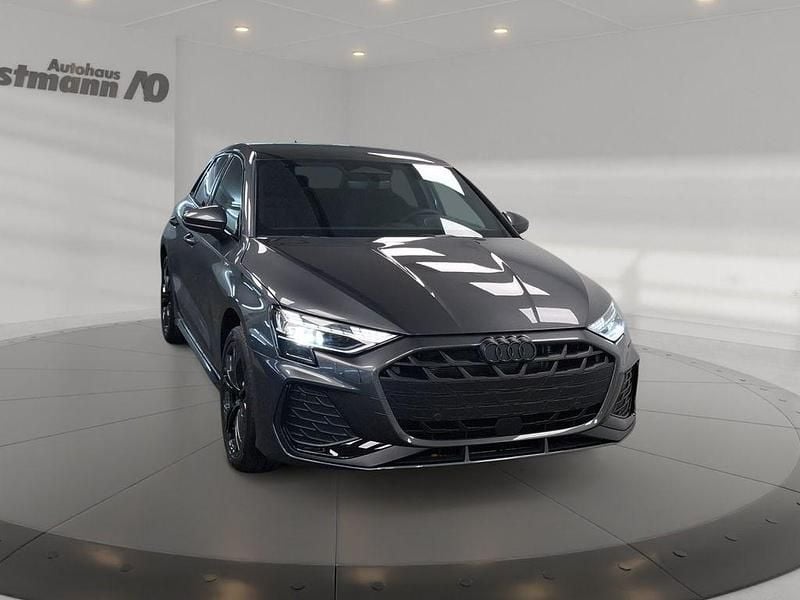 Gebraucht Audi A3 S-Line 150 PS (110 kW) 2026 Daytonagrau perleffekt Limousine