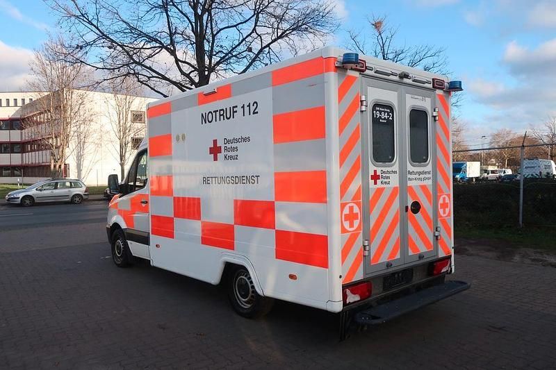 Gebraucht Mercedes 316 163 PS (119 kW) 2017 Weiß Van