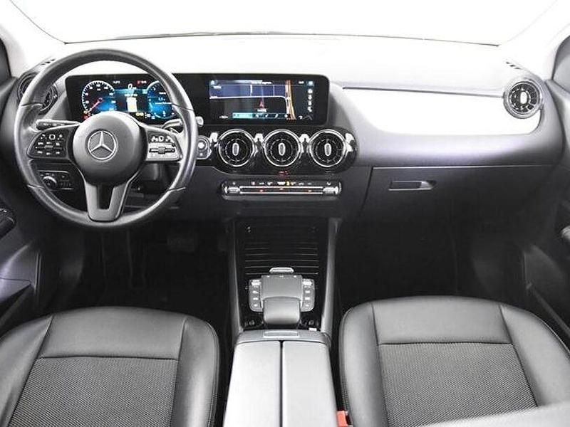 Gebraucht Mercedes B180 136 PS (100 kW) 2020 Weiß Van / Kleinbus