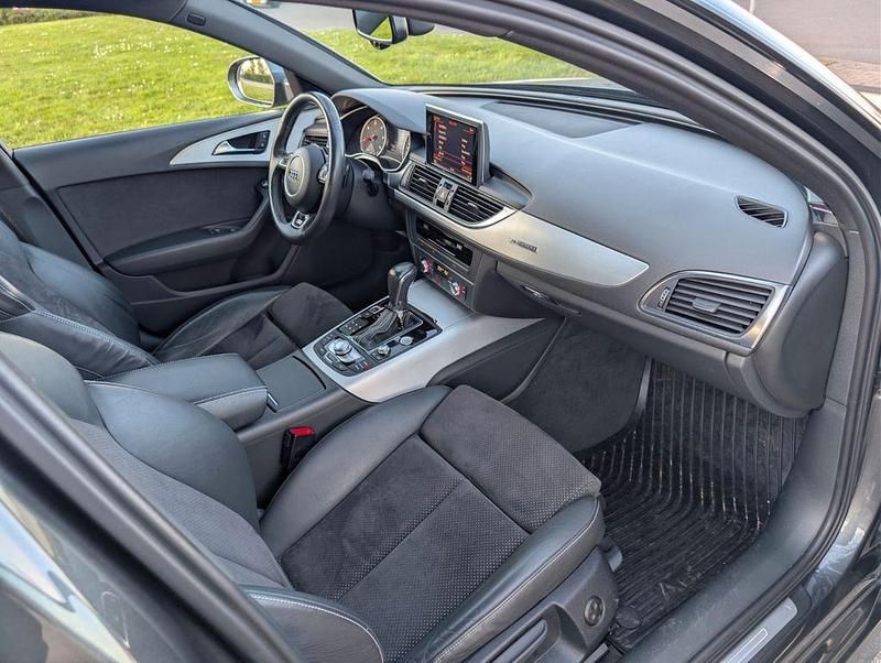 Gebraucht Audi A6 Ambiente 218 PS (160 kW) 2018 Grau Kombi