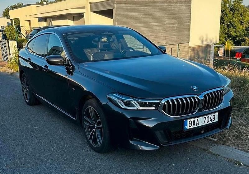 Grau Gebraucht 2020 BMW 630 Performance Coupé | 33.890 € - Bild 1/4