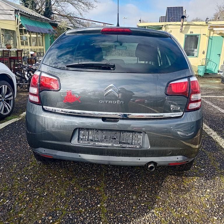 Gebraucht Citroën C3 SELECTION 82 PS (60 kW) 2013 Grau Limousine
