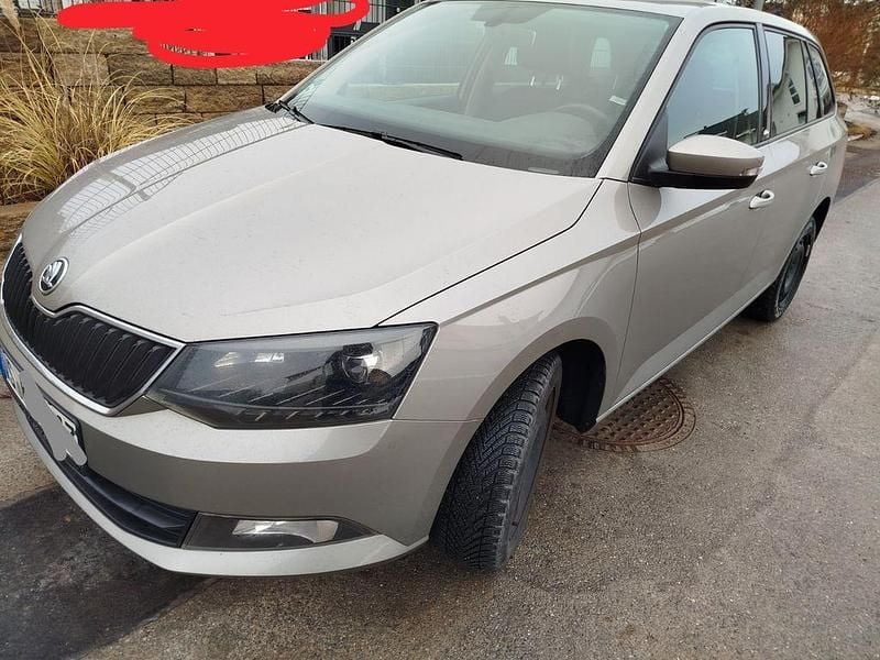 Braun Gebraucht 2015 Skoda Fabia Kombi | 8.300 € (Guter Preis) - Bild 1/3