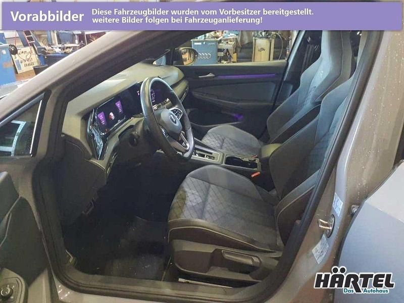 Gebraucht VW Golf VIII Style 190 PS (139 kW) 2022 Mondsteingrau (grey), solid Limousine